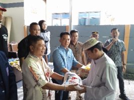 Polda Lampung dan Koperasi TKBM Salurkan Bantuan ke Anak Yatim Piatu