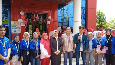 IMG-20250816-WA0027-400x225 Rektor Universitas Lampung Lusmeilia Adriani Pantau Langsung Mahasiswa KKN di Kelurahan Beringin Raya