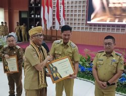 Camat Kemiling Terima Penghargaan Atas Dedikasi Dalam Penanggulangan TBC